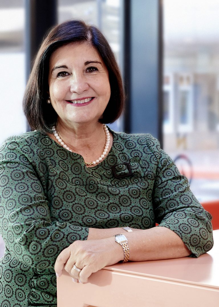 Glòria Pérez-Salmerón, IFLA President